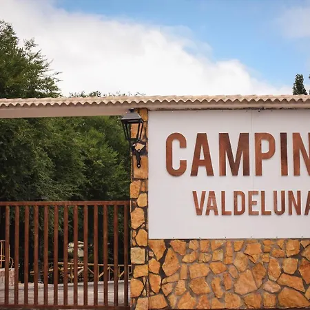 Camping Valdeluna Valdepenas de Jaen Exterior photo